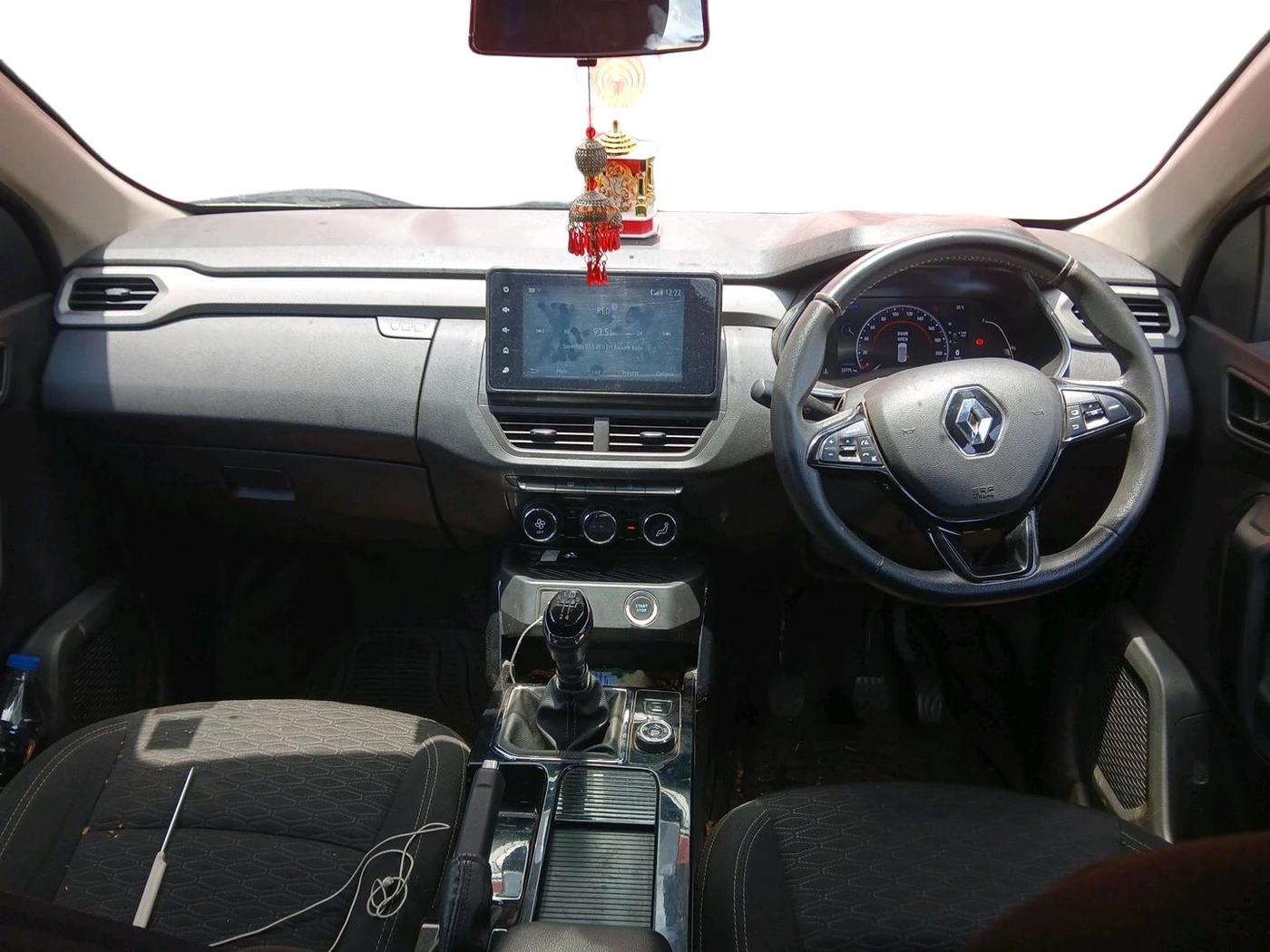 2022 Renault Kiger RXZ MT, Petrol, Manual, 22,775 km, interior