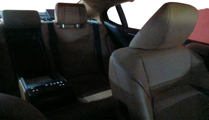 2024 Lexus ES 300h Luxury, Hybrid, Automatic, 4,491 km, interior