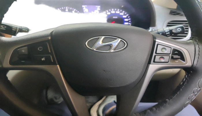 2015 Hyundai Verna FLUIDIC 4S 1.6 VTVT S, Petrol, Manual, 41,531 km, interior