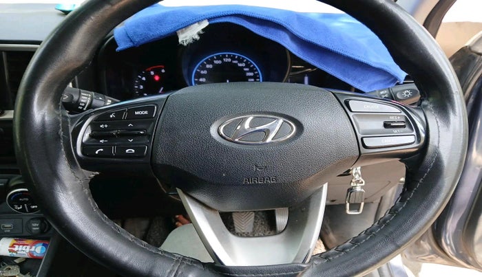 2019 Hyundai VENUE SX 1.4 CRDI, Diesel, Manual, 33,523 km, interior