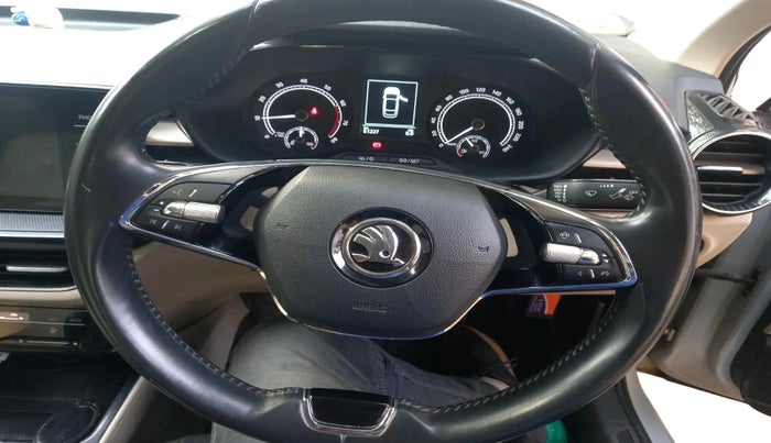 2023 Skoda SLAVIA AMBITION 1.0L TSI MT, Petrol, Manual, 61,227 km, interior