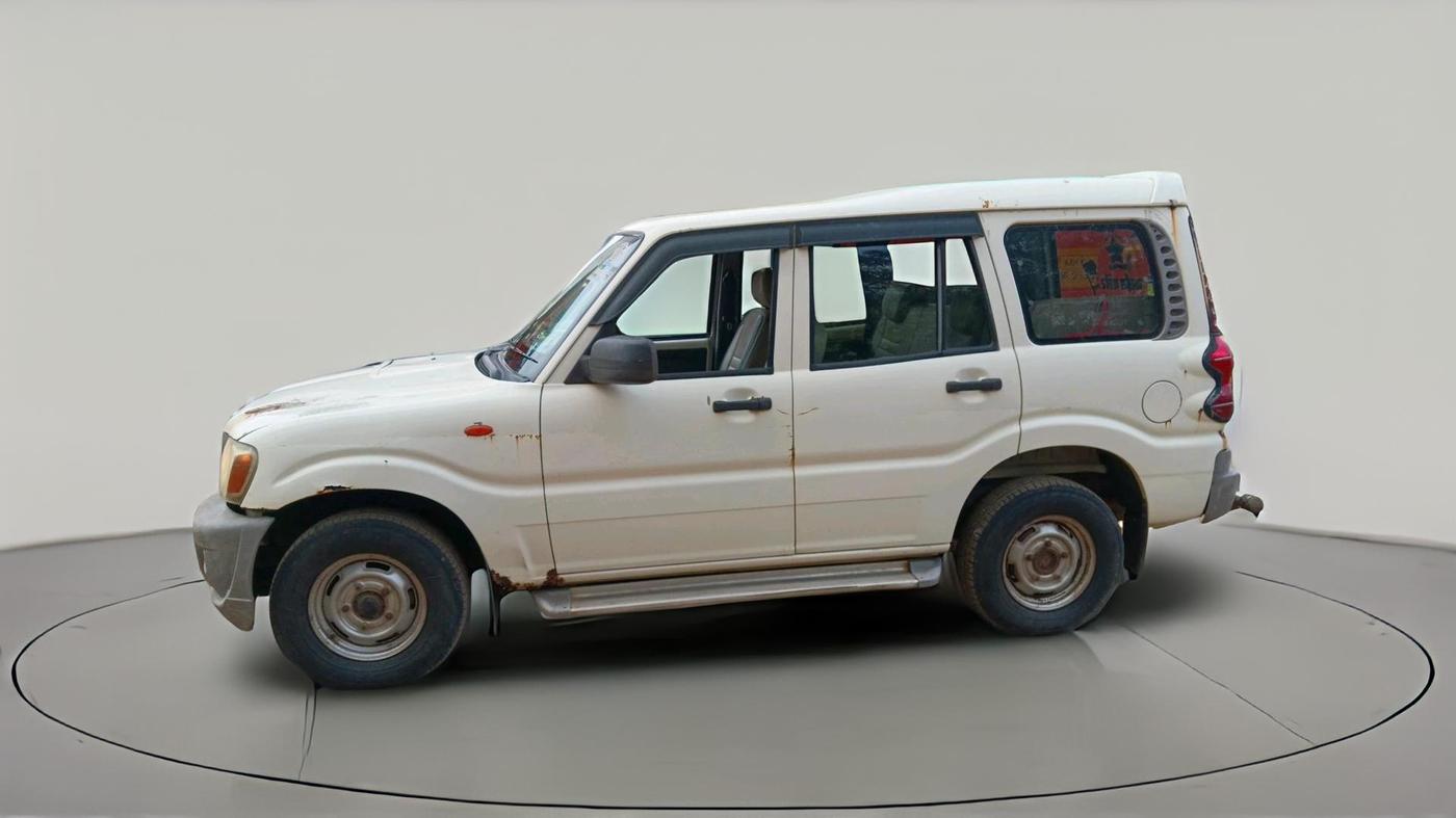 2013 Mahindra Scorpio EX M2DI, Diesel, Manual, 1,16,939 km, exterior