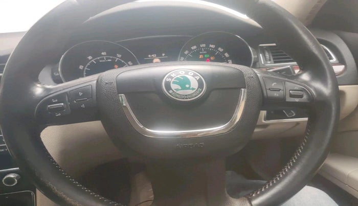2012 Skoda Superb ELEGANCE 1.8 TSI AT, Petrol, Automatic, 55,000 km, interior