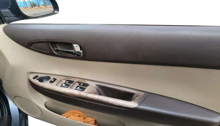 2011 Hyundai i20 SPORTZ 1.2, Petrol, Manual, 1,05,086 km, interior