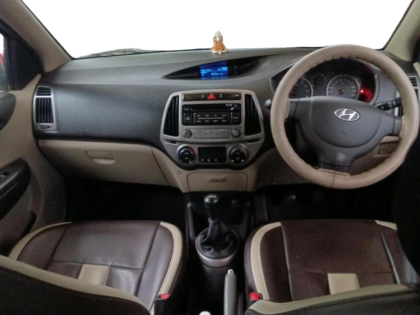 2014 Hyundai i20 MAGNA 1.2, Petrol, Manual, 77,328 km, interior
