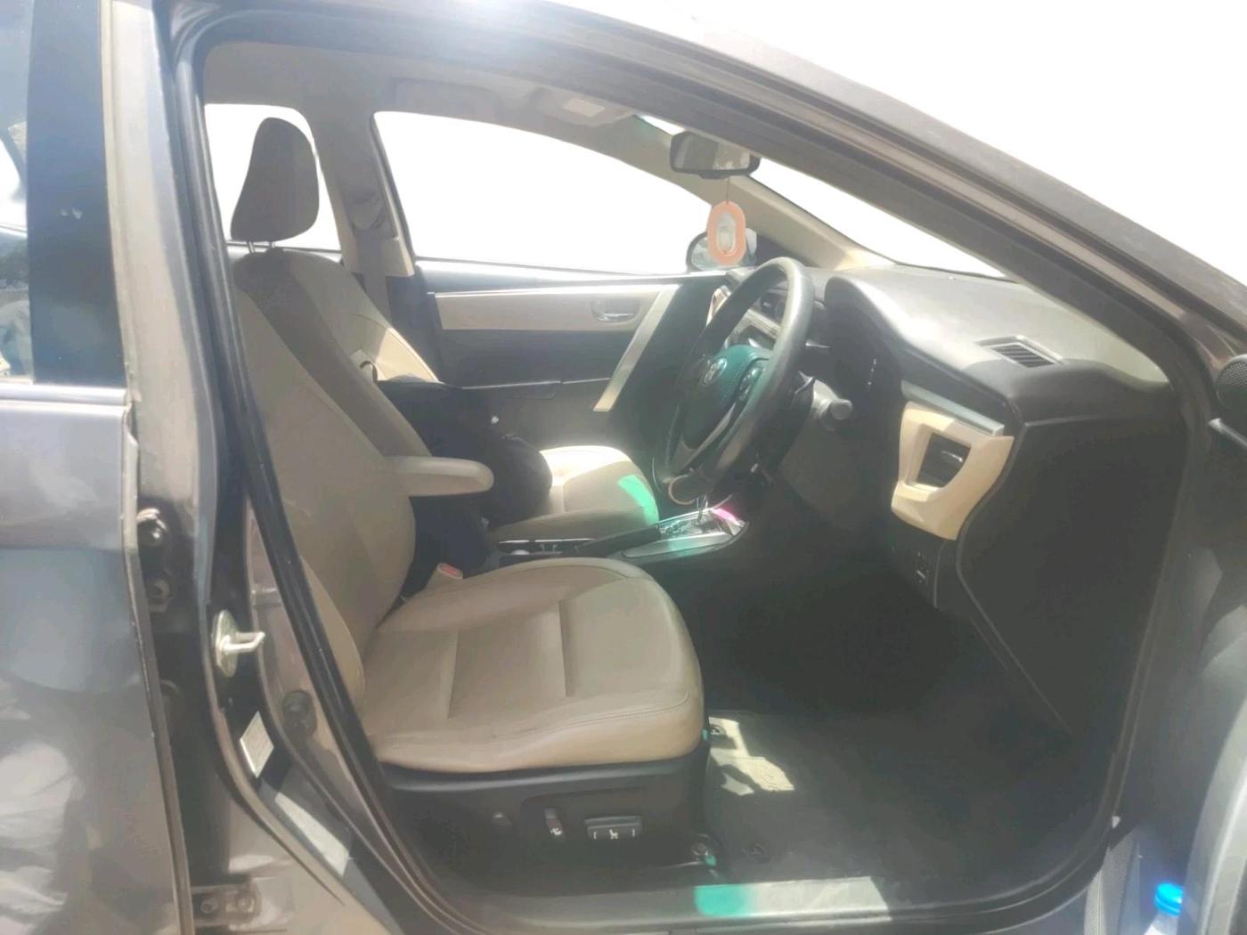 2016 Toyota Corolla Altis VL CVT PETROL, Petrol, Automatic, 46,076 km, interior