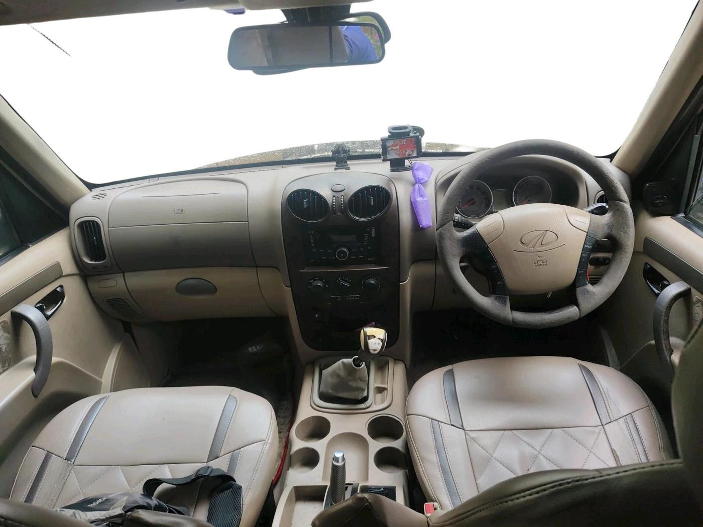 2012 Mahindra Scorpio VLX 2WD BS-III, Diesel, Manual, 1,81,860 km, interior