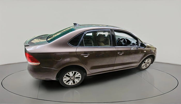 2014 Volkswagen Vento HIGHLINE PETROL AT, Petrol, Automatic, 64,974 km, exterior
