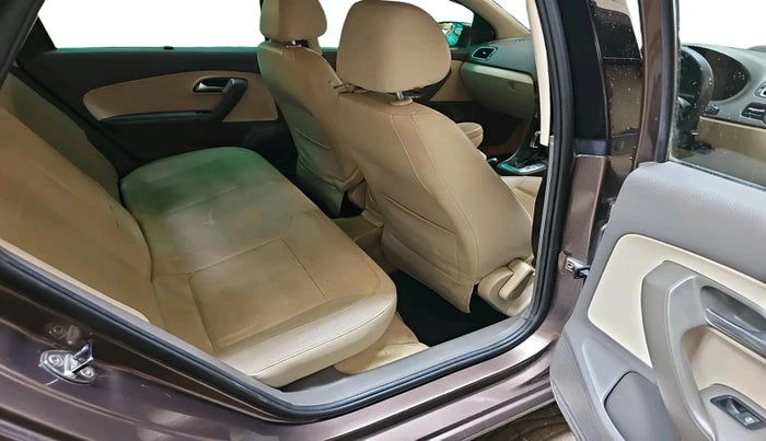 2014 Volkswagen Vento HIGHLINE PETROL AT, Petrol, Automatic, 64,974 km, interior