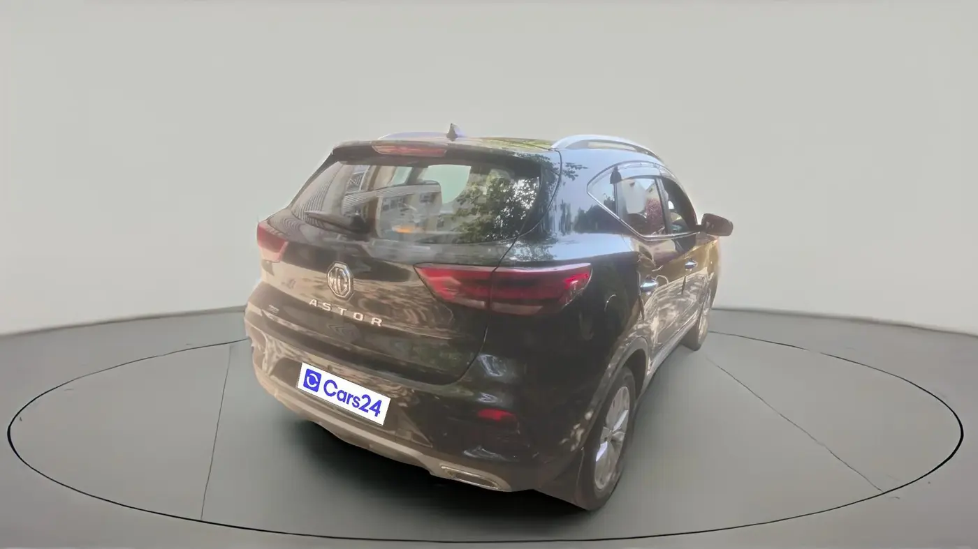 2024 MG ASTOR Select 1.5 CVT (Ivory), Petrol, Automatic, 15,043 km, exterior