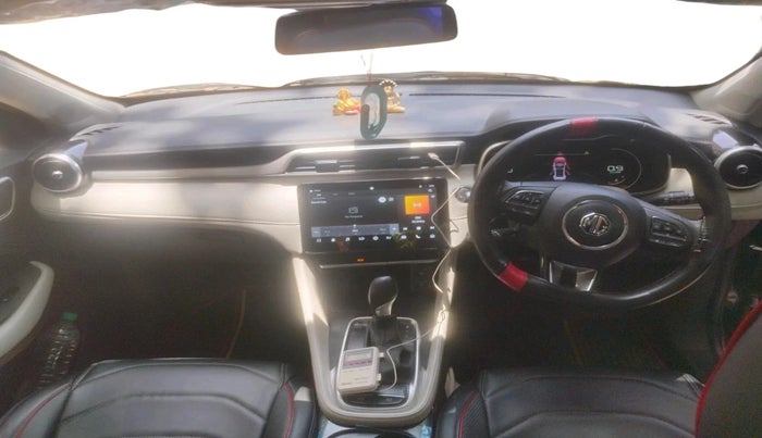 2024 MG ASTOR Select 1.5 CVT (Ivory), Petrol, Automatic, 15,043 km, interior