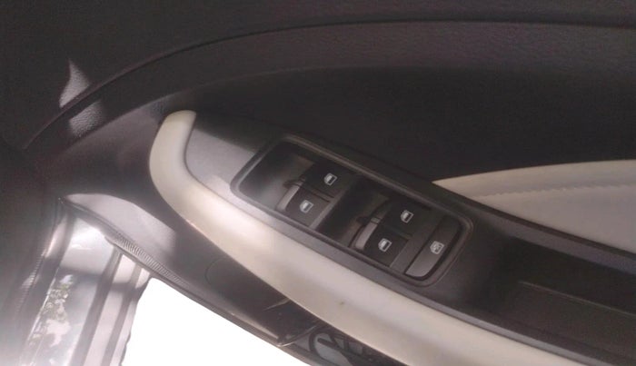 2024 MG ASTOR Select 1.5 CVT (Ivory), Petrol, Automatic, 15,043 km, interior