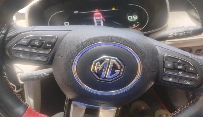 2024 MG ASTOR Select 1.5 CVT (Ivory), Petrol, Automatic, 15,043 km, interior