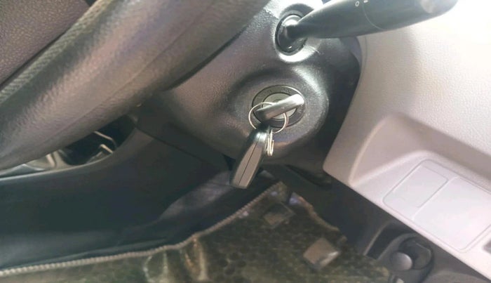 2011 Toyota Etios G, Petrol, Manual, 96,100 km, interior