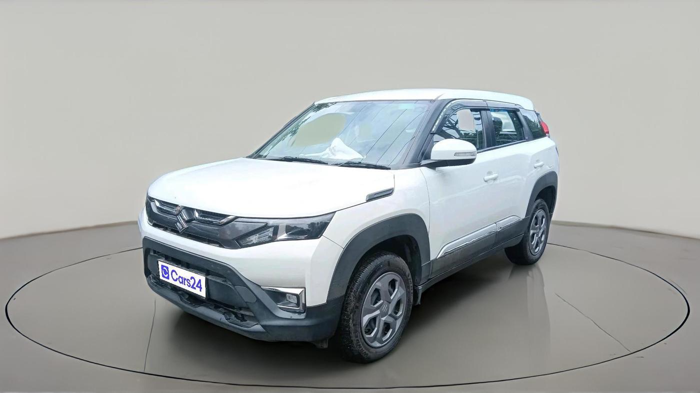 2024 Maruti BREZZA VXI AT SMART HYBRID, Petrol, Automatic, 3,632 km, exterior