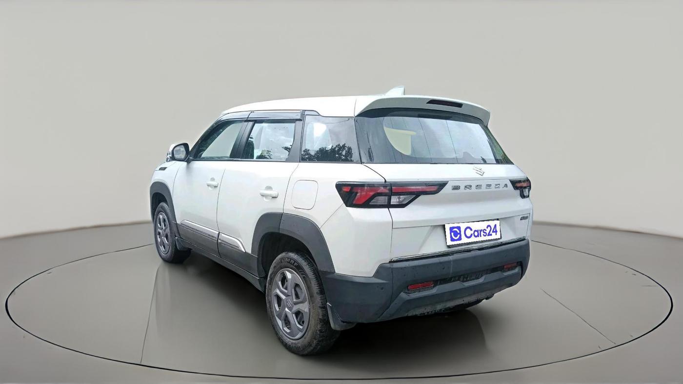 2024 Maruti BREZZA VXI AT SMART HYBRID, Petrol, Automatic, 3,632 km, exterior