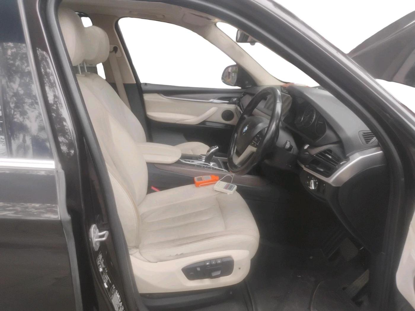 2014 BMW X5 xDrive 30d, Diesel, Automatic, 69,957 km, interior