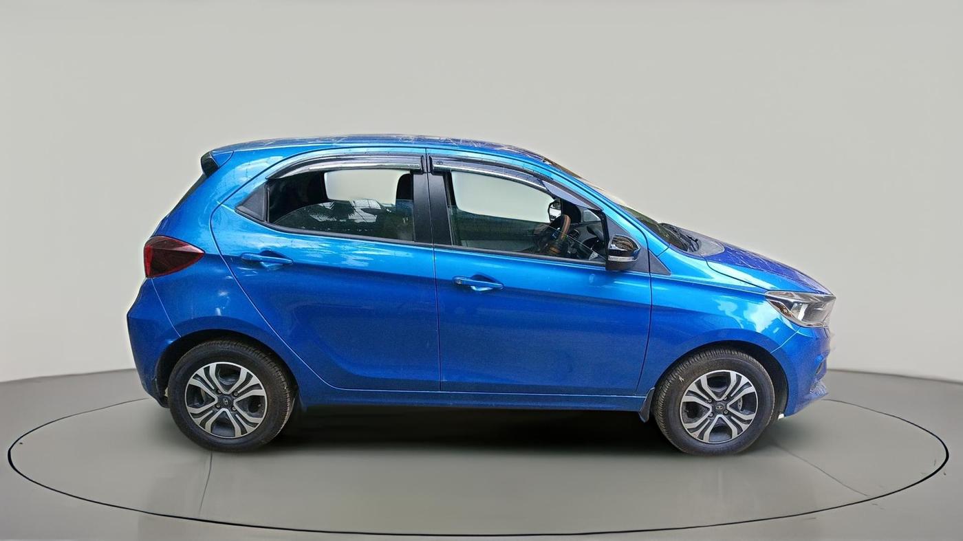 2024 Tata Tiago XTA PETROL, Petrol, Automatic, 2,036 km, exterior