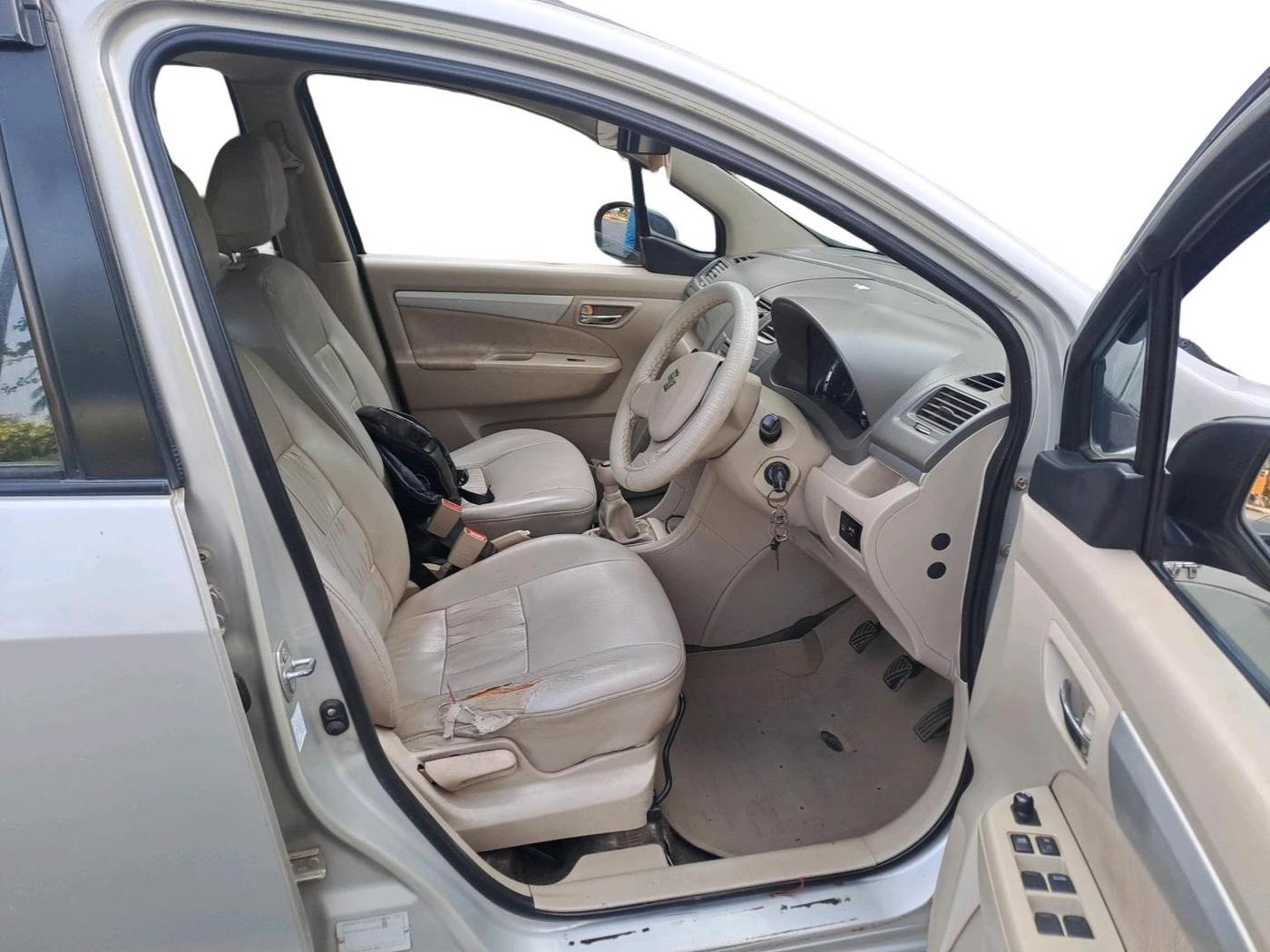 2013 Maruti Ertiga VXI CNG, CNG, Manual, 1,60,760 km, interior
