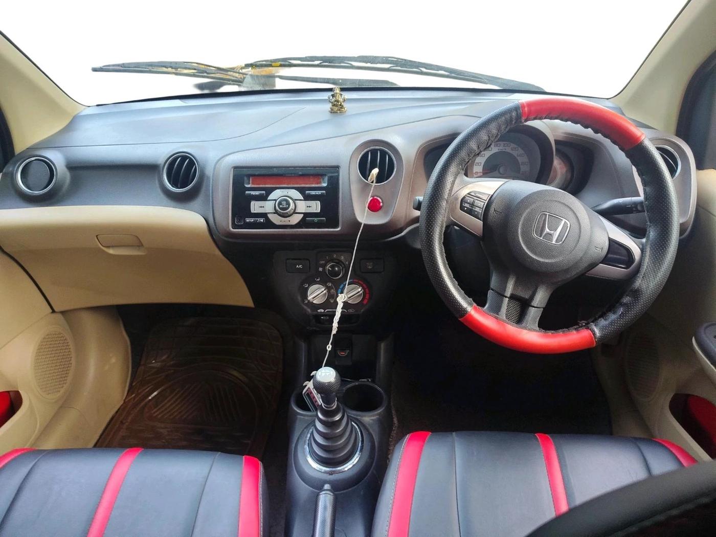 2013 Honda Brio S MT, Petrol, Manual, 75,274 km, interior