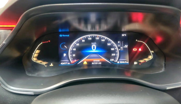 2022 Renault Kiger RXZ AMT DUAL TONE, Petrol, Automatic, 42,417 km, interior