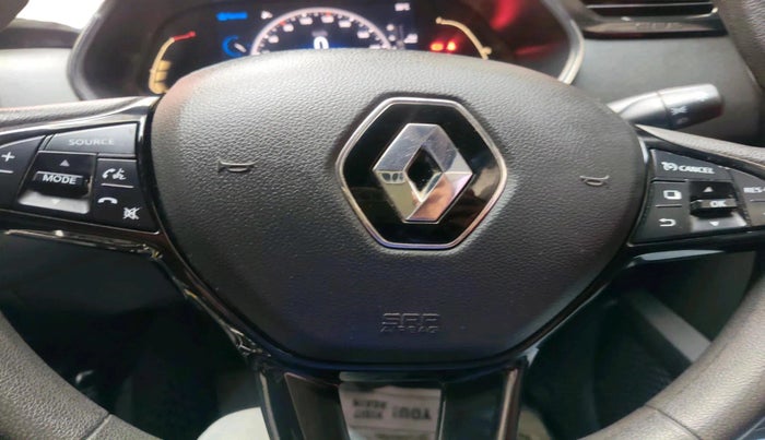 2022 Renault Kiger RXZ AMT DUAL TONE, Petrol, Automatic, 42,417 km, interior