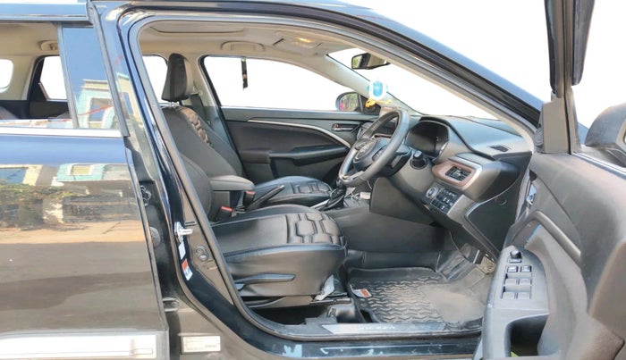 2024 Maruti BREZZA ZXI + AT SMART HYBRID, Petrol, Automatic, 34,033 km, interior