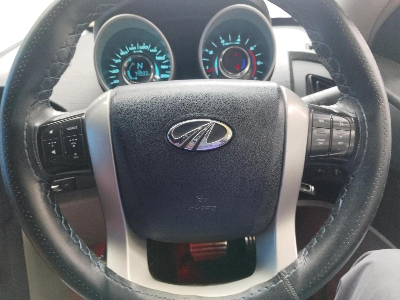 2016 Mahindra XUV500 W10 AT, Diesel, Automatic, 74,933 km, interior