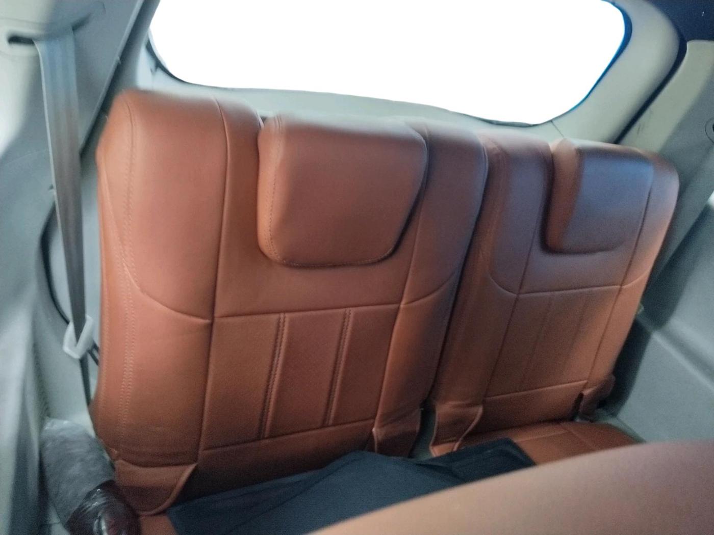 2016 Mahindra XUV500 W10 AT, Diesel, Automatic, 74,933 km, interior
