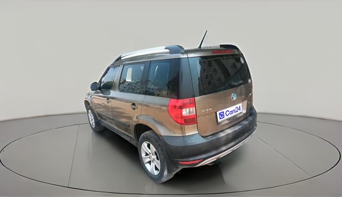2011 Skoda Yeti AMBIENTE, Diesel, Manual, 2,21,742 km, exterior