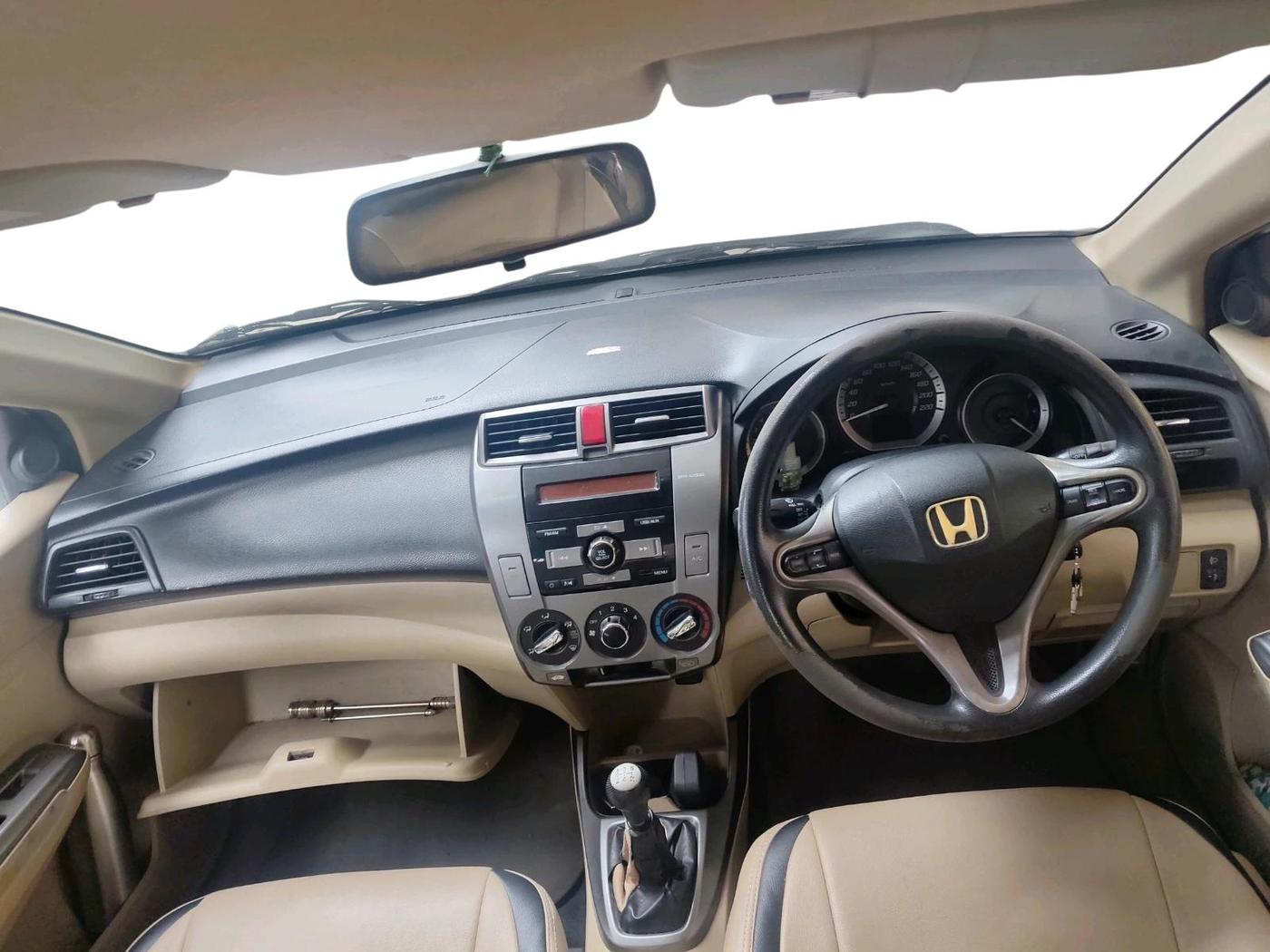 2012 Honda City 1.5L I-VTEC V MT, Petrol, Manual, 1,20,560 km, interior