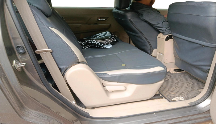 2022 Maruti Ertiga VXI SHVS, Petrol, Manual, 21,702 km, interior