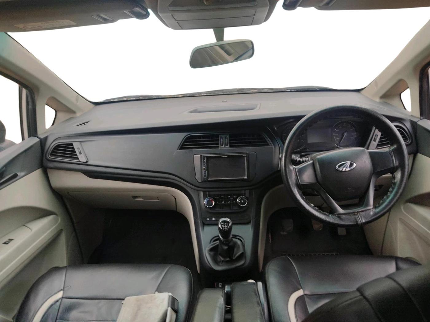 2019 Mahindra MARAZZO M2 8 STR, Diesel, Manual, 2,01,222 km, interior