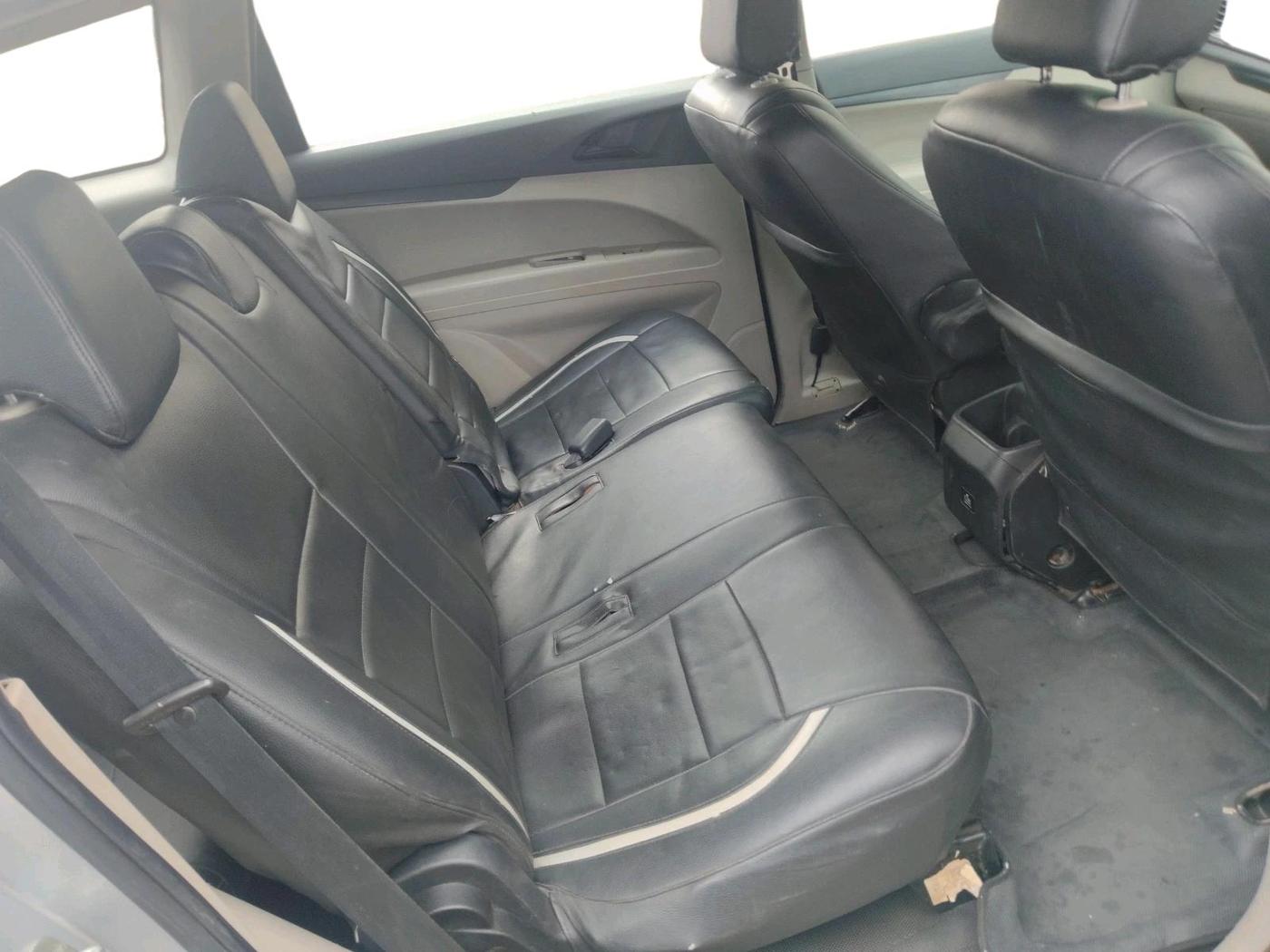 2019 Mahindra MARAZZO M2 8 STR, Diesel, Manual, 2,01,222 km, interior