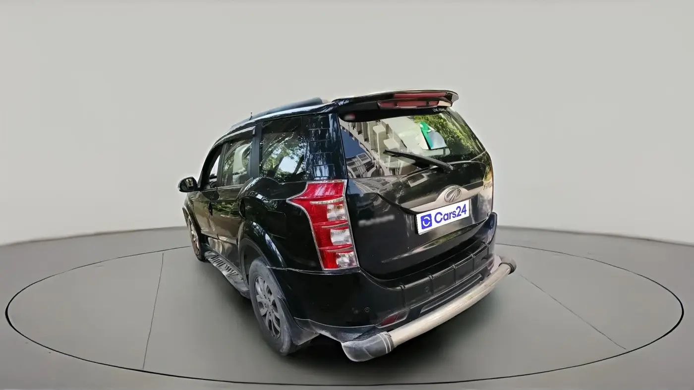 2016 Mahindra XUV500 W10, Diesel, Manual, 47,530 km, exterior