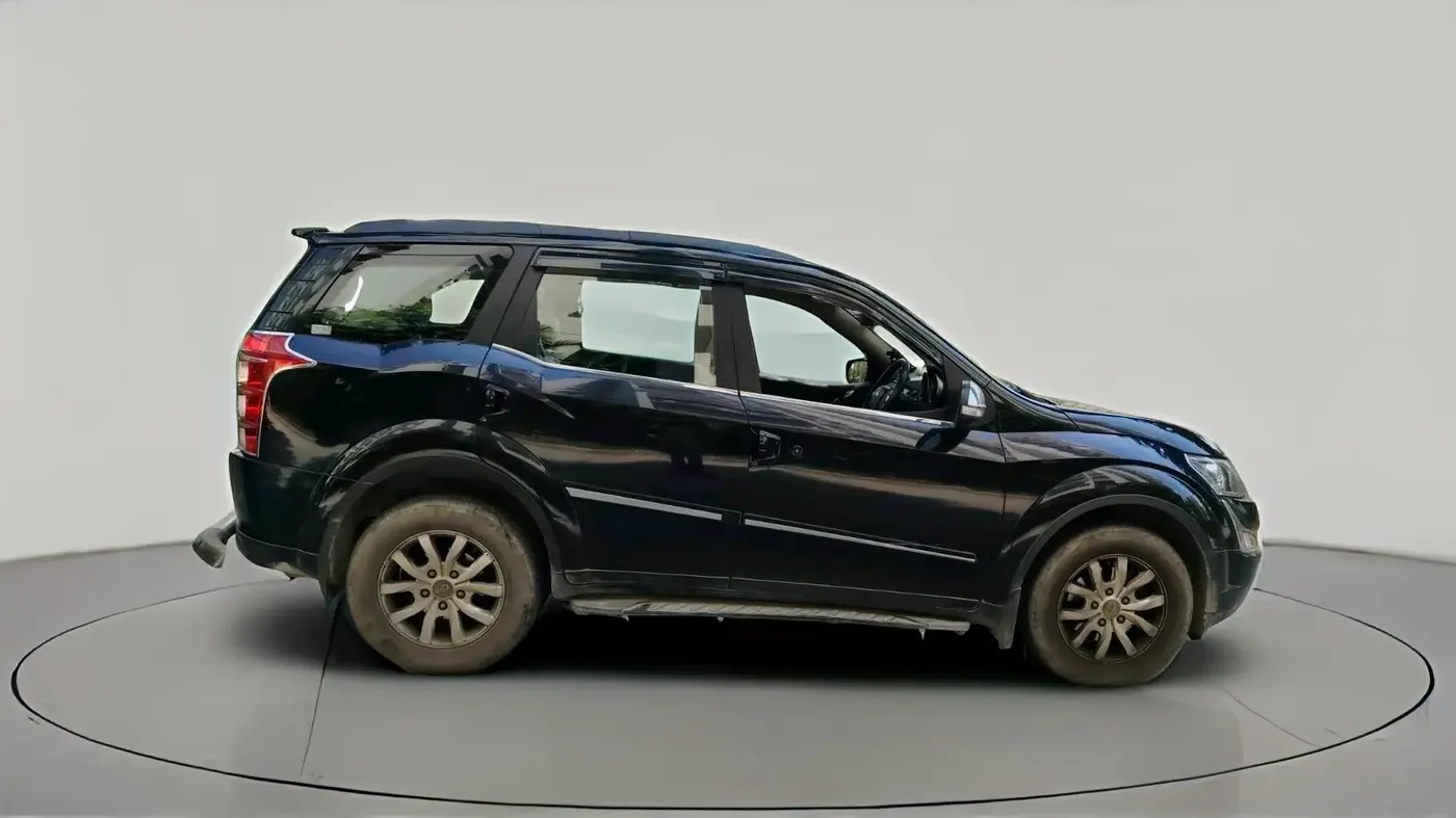 2016 Mahindra XUV500 W10, Diesel, Manual, 47,530 km, exterior