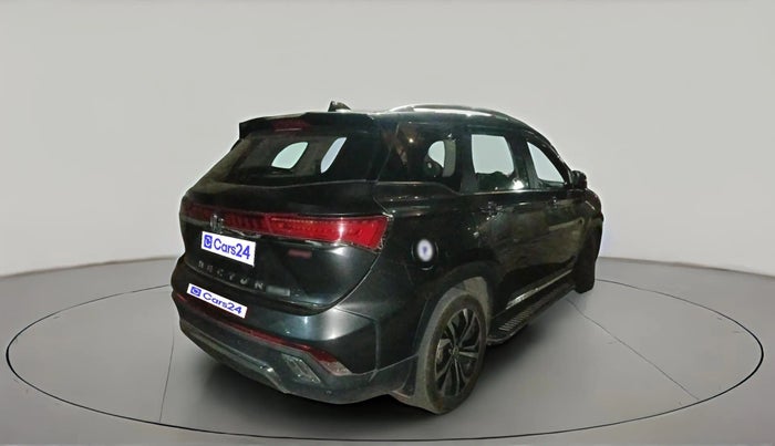 2024 MG HECTOR PLUS SAVVY PRO 1.5 TURBO CVT 7 STR, Petrol, Automatic, 8,285 km, exterior