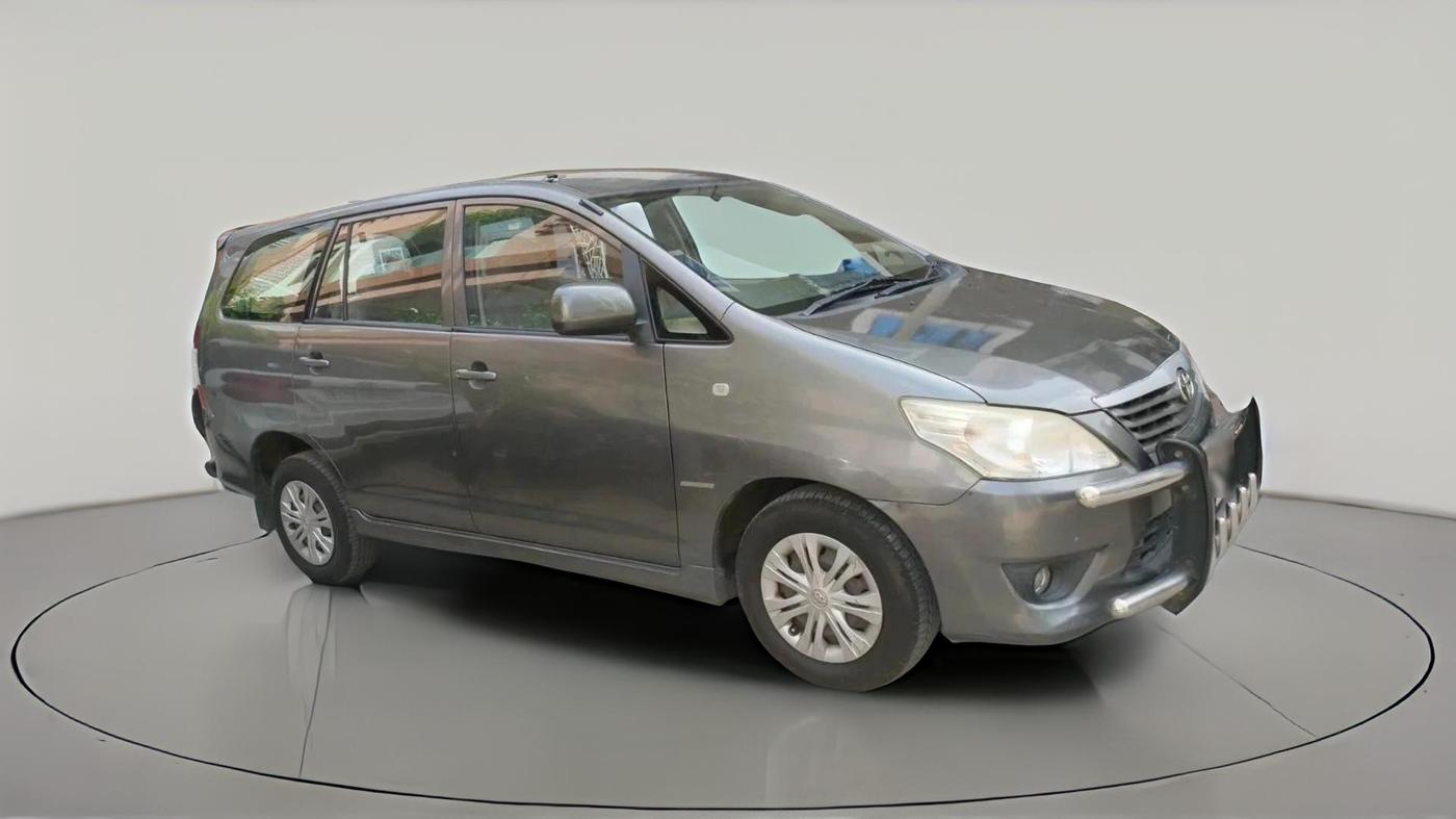 2013 Toyota Innova 2.5 GX 8 STR, Diesel, Manual, 1,73,075 km, exterior