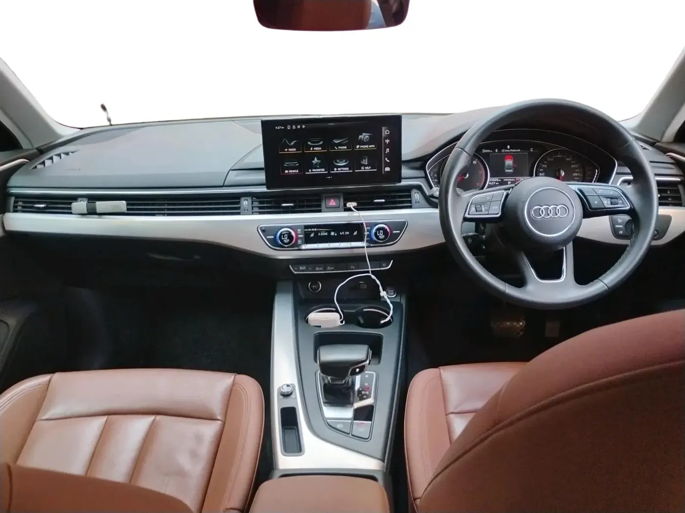 2023 Audi A4 40 TFSI  PREMIUM PLUS, Petrol, Automatic, 33,606 km, interior