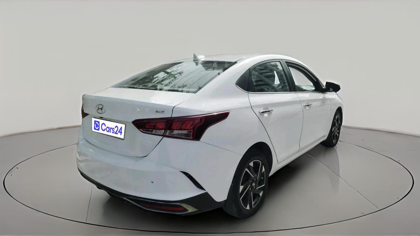2020 Hyundai Verna SX (O) 1.5 CRDI AT, Diesel, Automatic, 1,16,359 km, exterior