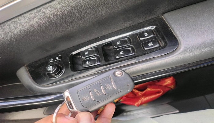 2023 Mahindra XUV700 AX 7 LUXURY D AWD AT 7 STR, Diesel, Automatic, 96,340 km, interior