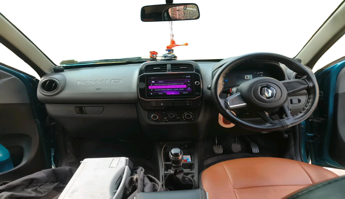 2021 Renault Kwid RXT 1.0 (O), Petrol, Manual, 56,731 km, interior