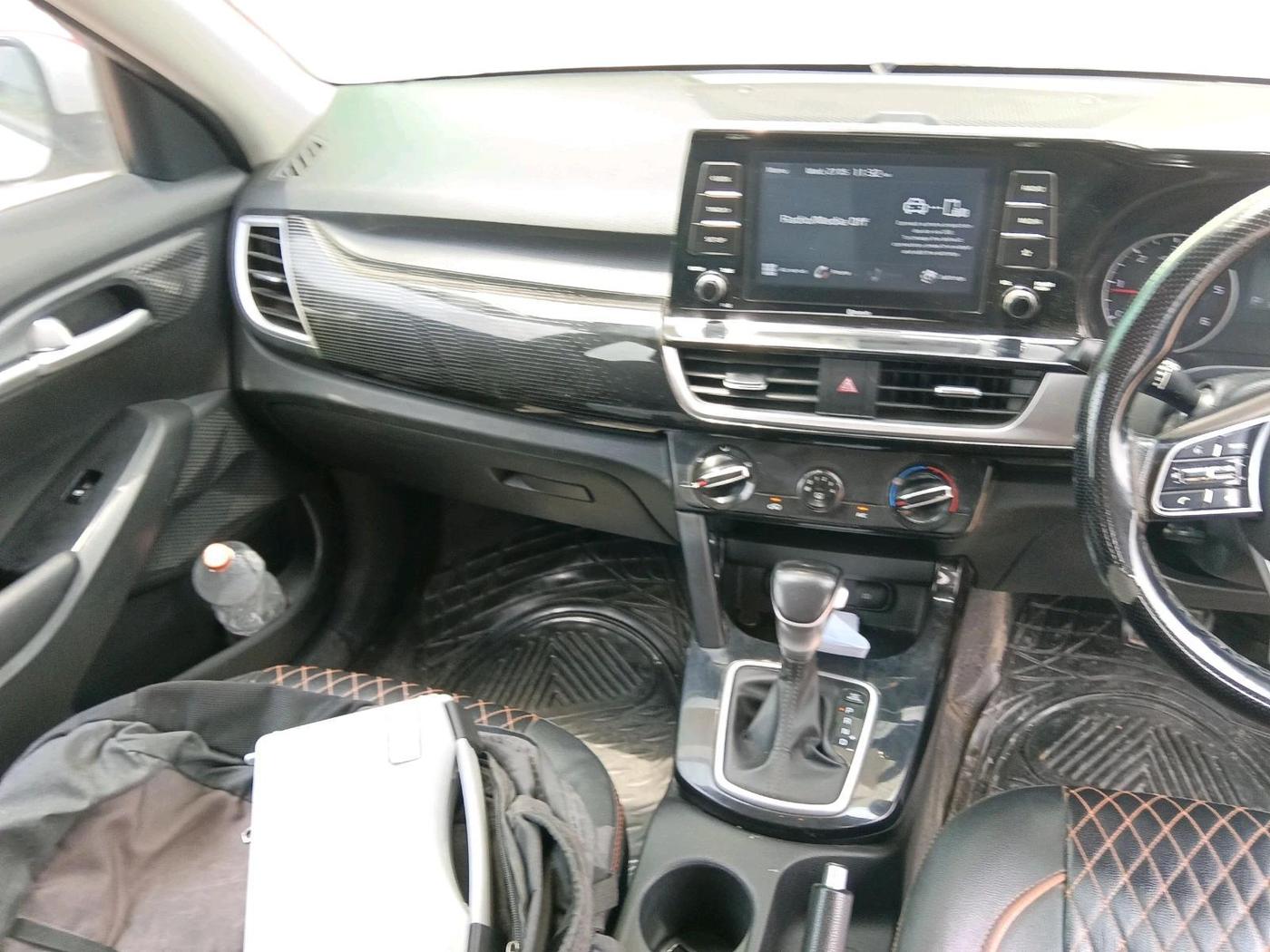 2021 KIA SELTOS HTK PLUS AT 1.5 DIESEL, Diesel, Automatic, 1,65,801 km, interior