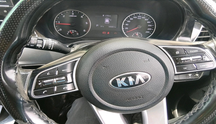 2021 KIA SELTOS HTK PLUS AT 1.5 DIESEL, Diesel, Automatic, 1,65,801 km, interior