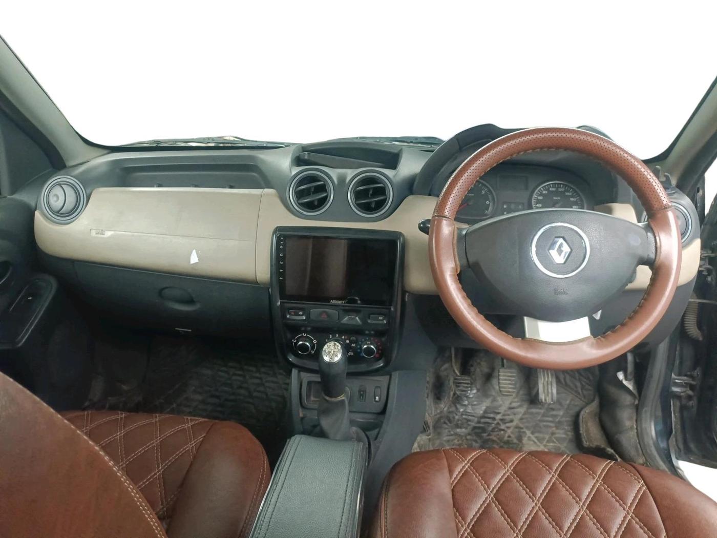 2013 Renault Duster 85 PS RXL DIESEL, Diesel, Manual, 1,98,745 km, interior