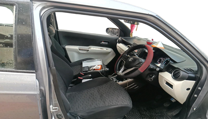 2017 Maruti IGNIS DELTA 1.2, Petrol, Manual, 61,072 km, interior