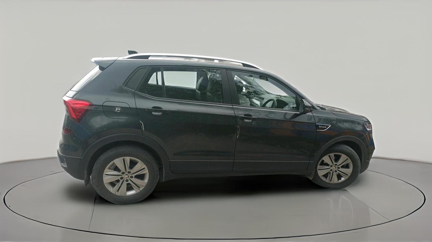 2023 Skoda SLAVIA STYLE 1.0L TSI AT, Petrol, Automatic, 24,983 km, exterior