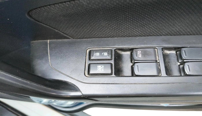 2020 Maruti Vitara Brezza VXI, Petrol, Manual, 60,209 km, interior