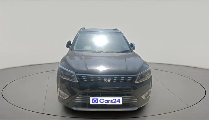 2023 Mahindra XUV300 W8 (O) 1.5 DIESEL, Diesel, Manual, 39,216 km, exterior