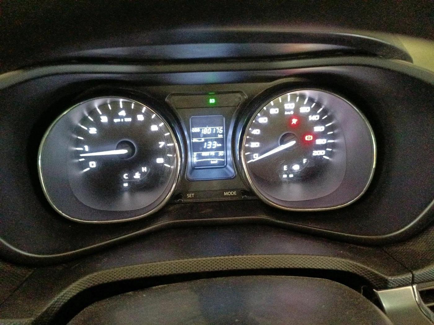 2017 Tata NEXON XZ DIESEL, Diesel, Manual, 1,80,176 km, interior